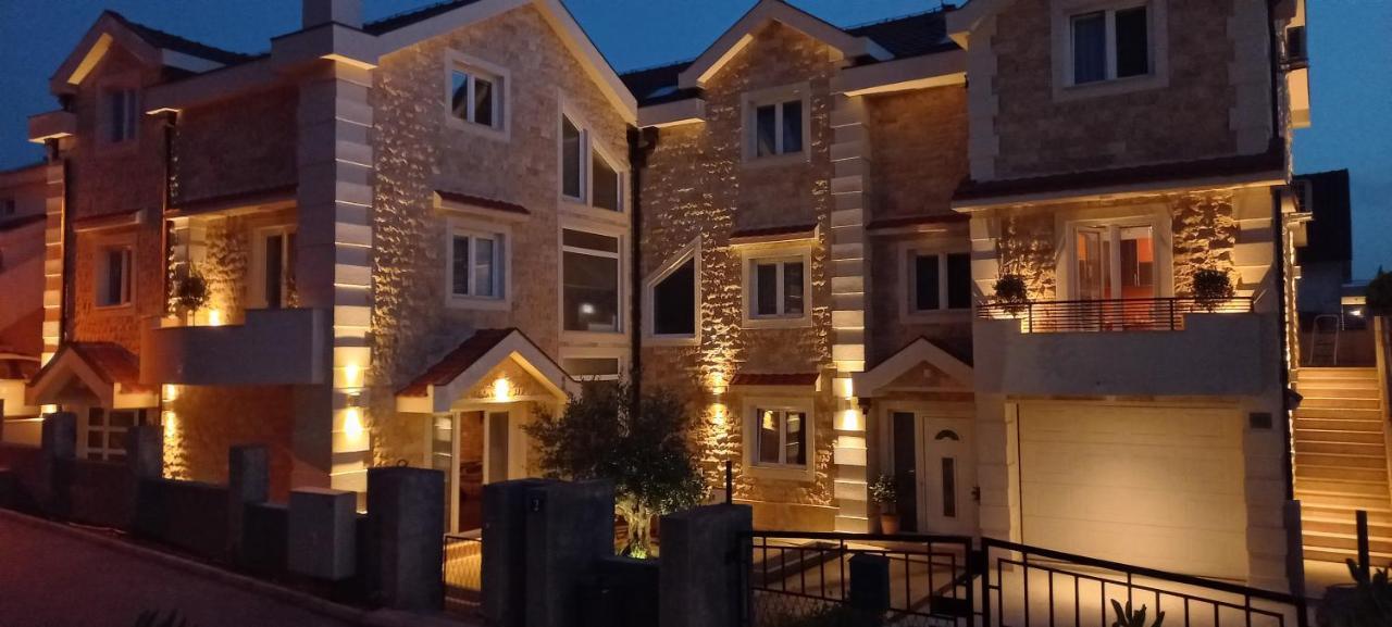 42° North Apartments Teodo Esterno foto